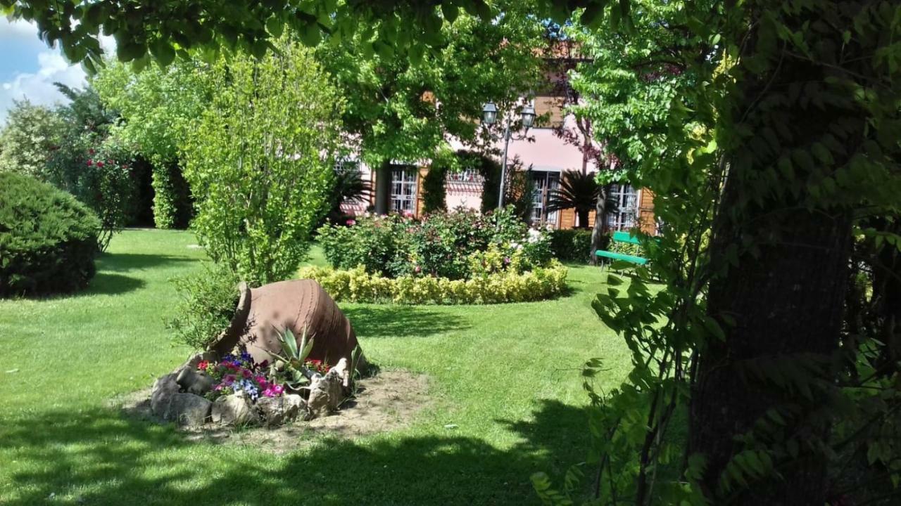 Rustico La Pioppeta Hotel Cascina Buitenkant foto